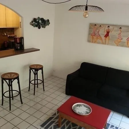 Rue Palais T2 Proximite Plage 아파트 *
